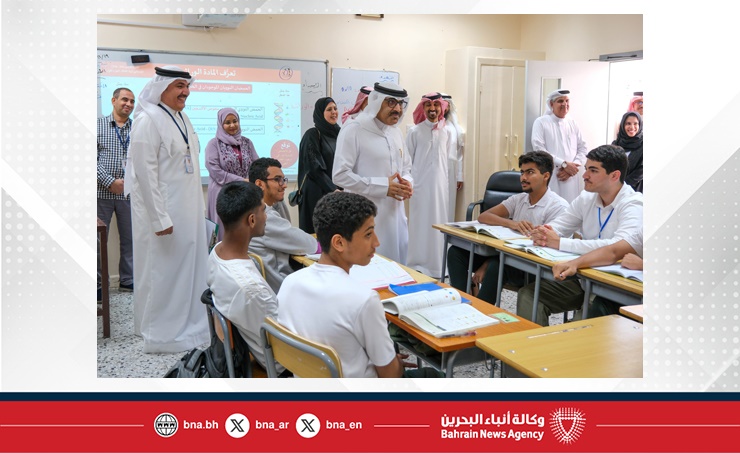 للاطمئنان على سير العملية التعليمية.. وزير التربية والتعليم يزور مدرسة باربار الابتدائية للبنين ومدرسة الوفاء الثانوية للبنات ومدرسة مدينة عيسى الثانوية للبنين