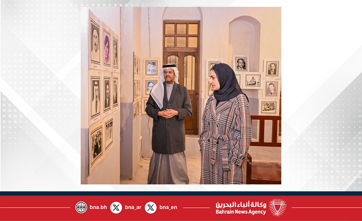 Advisor to HM King for Cultural and Scientific Affairs visits Bahrain Festival at Heritage Village