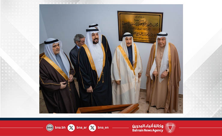 Deputy Prime Minister visits Akhbar Al Khaleej to mark its 50th anniversary