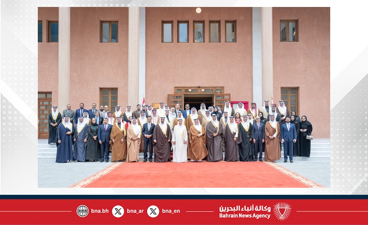 HRH the Crown Prince and Prime Minister inaugurates the Manama Municipality building following its renovation