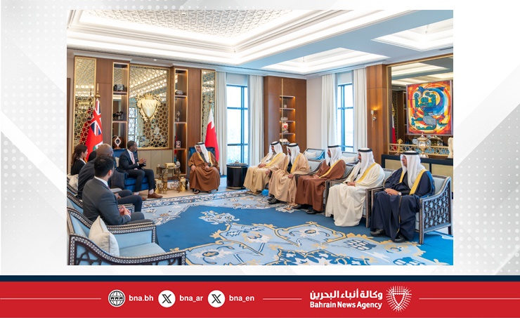لدى لقاء سموه رئيس وزراء برمودا.. سمو ولي العهد رئيس مجلس الوزراء يؤكد الحرص المتبادل على تنمية وتعزيز علاقات التعاون بين مملكة البحرين وبرمودا