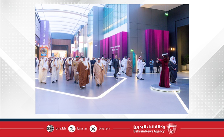 لدى تفضل سموه برعاية حفل افتتاح المرحلة الثانية من مشروع توسعة مجمع الأفنيوز البحرين.. سمو ولي العهد رئيس مجلس الوزراء: ما تشهده مملكة البحرين من توسع في المشاريع التنموية بمختلف القطاعات يجسد ما حققته من نجاحات متواصلة في مسيرتها التنموية