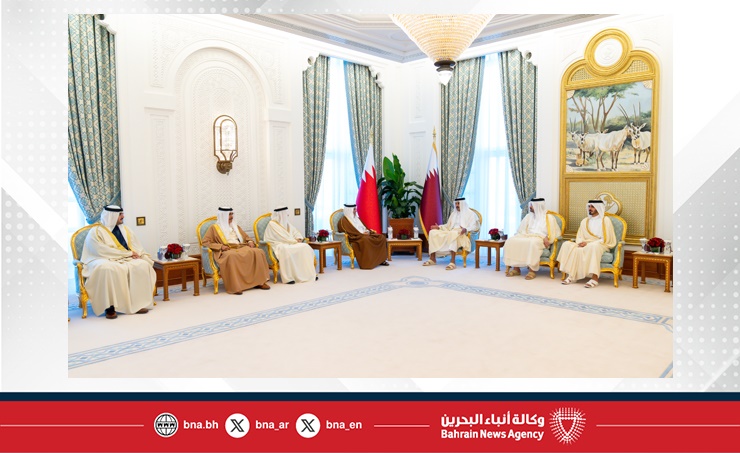 سمو ولي العهد رئيس مجلس الوزراء يلتقي سمو أمير دولة قطر ويؤكد على ما يجمع مملكة البحرين ودولة قطر من علاقات أخوية وطيدة