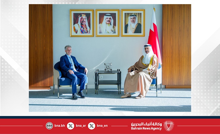 وزير المواصلات والاتصالات يستقبل سفير المملكة المتحدة لدى مملكة البحرين