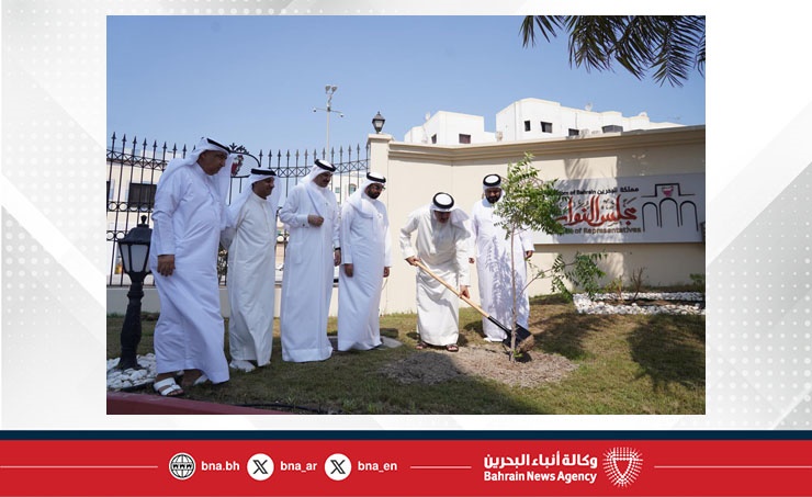 رئيس مجلس النواب يشارك في فعالية (أسبوع الشجرة) ويؤكد الدعم النيابي لتطوير المنظومة التشريعية في المجال البيئي