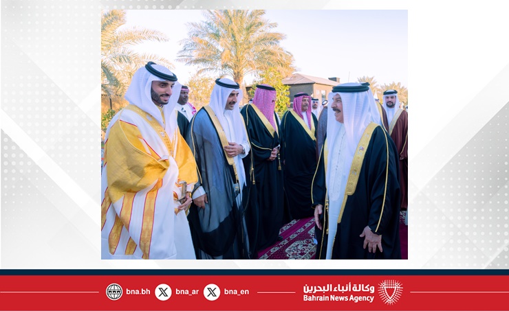 جلالة الملك المعظم يشرف حفل زواج الشيخ خليفة بن محمد بن خليفة بن أحمد آل خليفة حفيد صاحب المعالي القائد العام لقوة دفاع البحرين جلالة الملك المعظم يشرف حفل زواج الشيخ خليفة بن محمد بن خليفة بن أحمد آل خليفة حفيد صاحب المعالي القائد العام لقوة دفاع البحرين