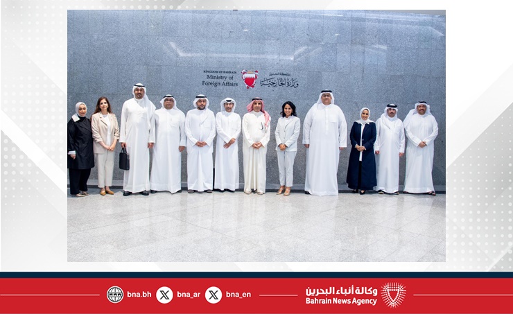 مدير عام أكاديمية محمد بن مبارك آل خليفة للدراسات الدبلوماسية تجتمع مع مساعد وزير الخارجية الكويتي لشؤون معهد سعود الناصر