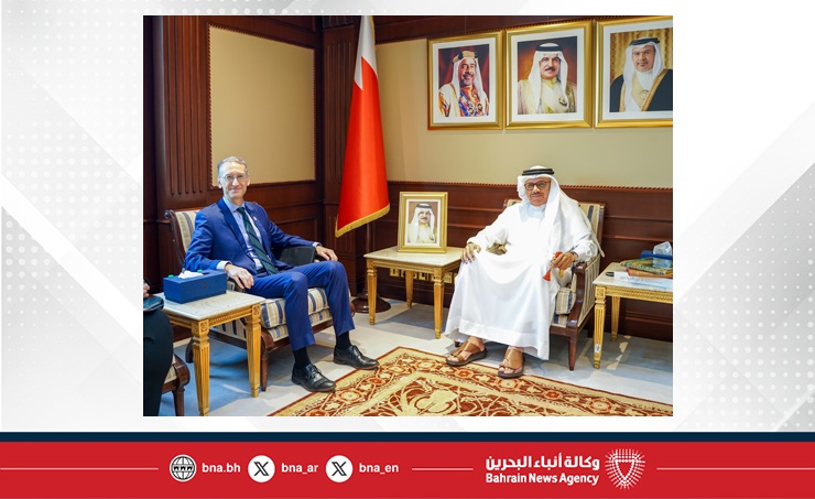 وزير الخارجية يستقبل سفير الولايات المتحدة الأمريكية لدى مملكة البحرين
