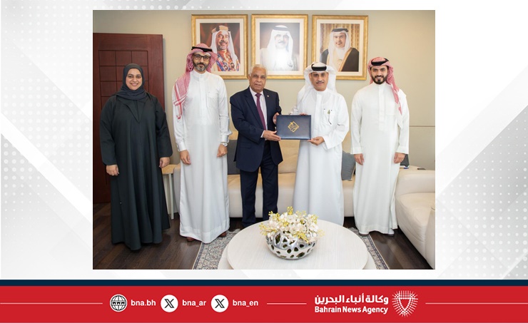 المؤسسة الملكية للأعمال الإنسانية تتسلم تبرعًا من شركة البحرين للتسهيلات