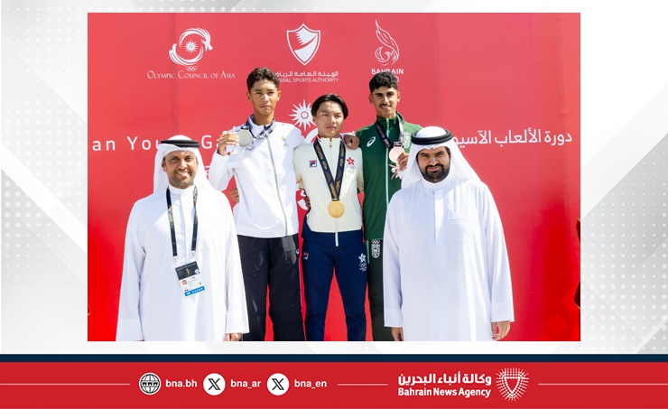 عيسى بن علي يتوج أبطال الدراجات الهوائية ويزور مركزي العمليات والإعلام عيسى بن علي يتوج أبطال الدراجات الهوائية ويزور مركزي العمليات والإعلام