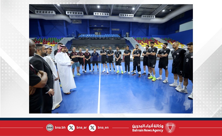 عيسى بن علي يتفقد استعدادات منتخب كرة اليد قبل المشاركة بكأس العرب