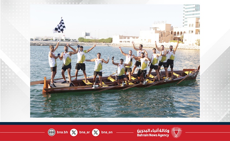 النوخذة البوسميط يقود فريقه إلى كأس جلالة الملك المعظم لسباقات التجديف الشعبي