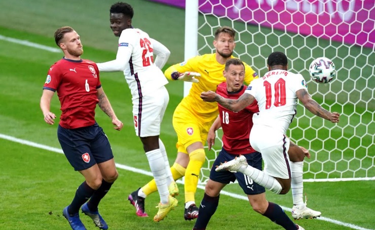 England secure group win after 1-0 victory over Czech Republic