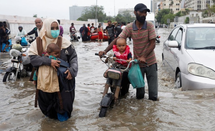 Flooding in Afghanistan, Pakistan kills dozens as heavy monsoon rains ...