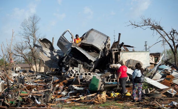 More than two dozen dead after tornado tears across Mississippi