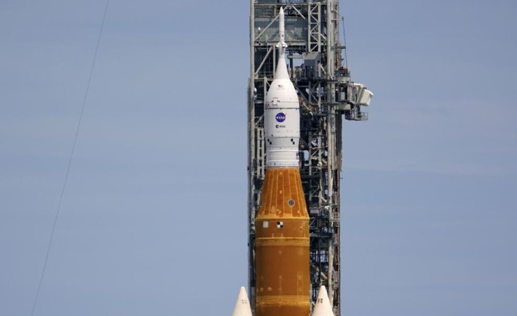 NASA aims for second take of new moon rocket